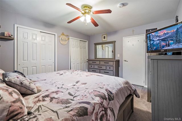 7 Maple Court 7, Selden, NY 11784