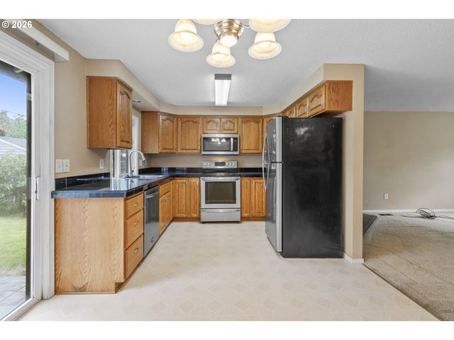 8217 N FOWLER Ave, Portland, OR 97217