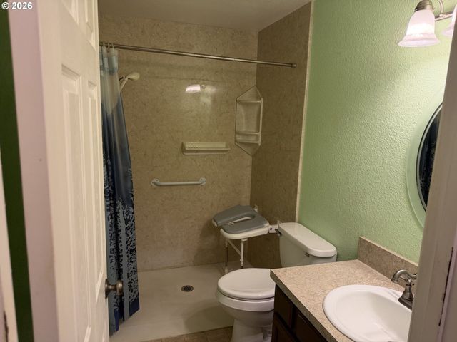 8217 N FOWLER Ave, Portland, OR 97217