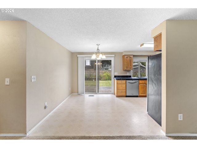 8217 N FOWLER Ave, Portland, OR 97217