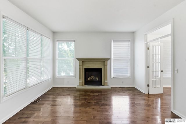 18639 Leavenworth Street, Omaha, NE 68022