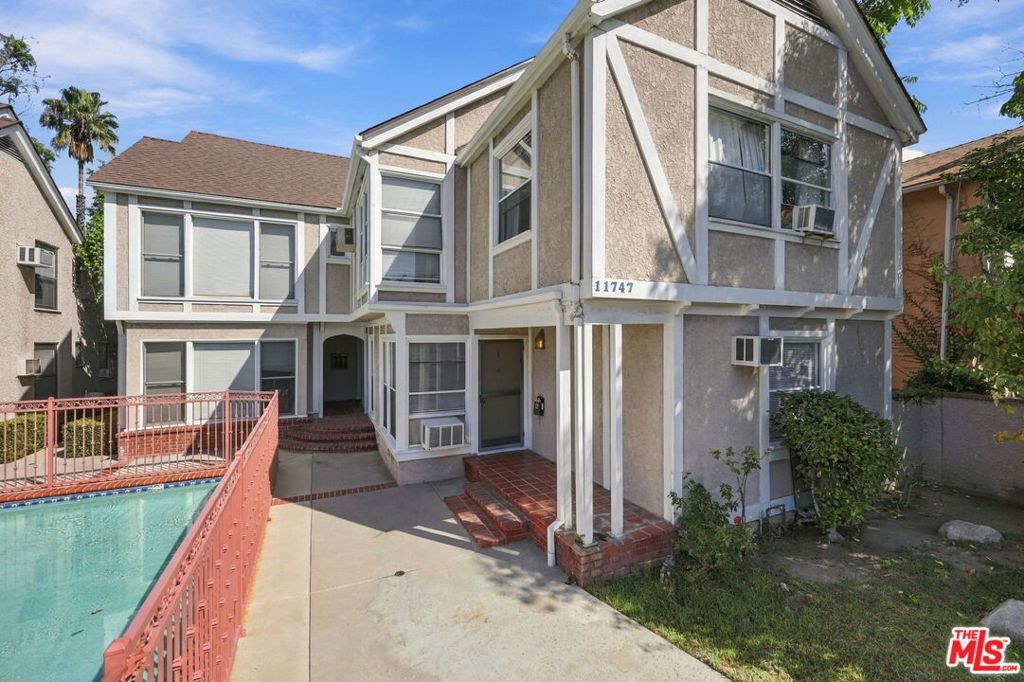 11747 Moorpark Street, Studio City, CA 91604 — photo 4