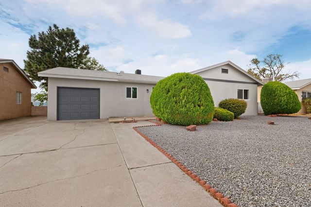 2817 Cardenas Drive NE, Albuquerque, NM 87110
