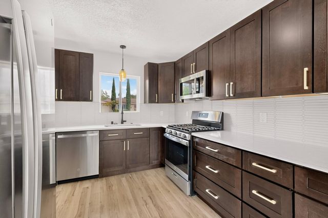 2817 Cardenas Drive NE, Albuquerque, NM 87110