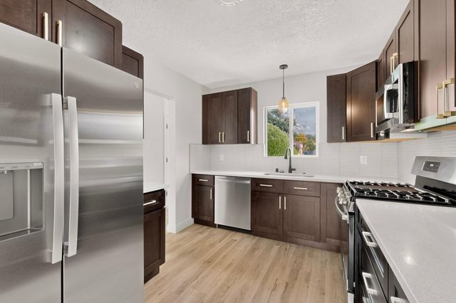 2817 Cardenas Drive NE, Albuquerque, NM 87110