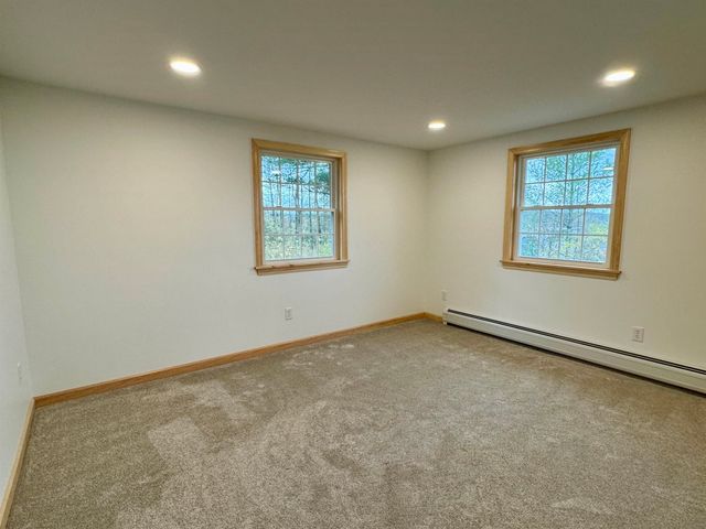 122 Raymond Avenue, Newport City, VT 05855