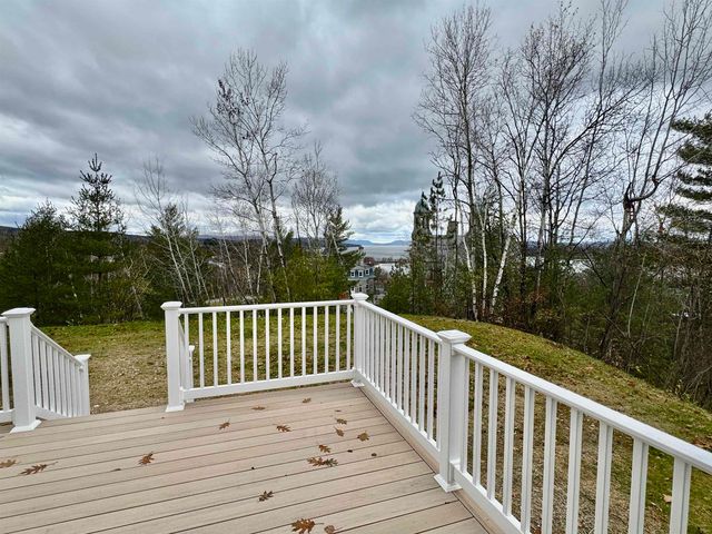 122 Raymond Avenue, Newport City, VT 05855