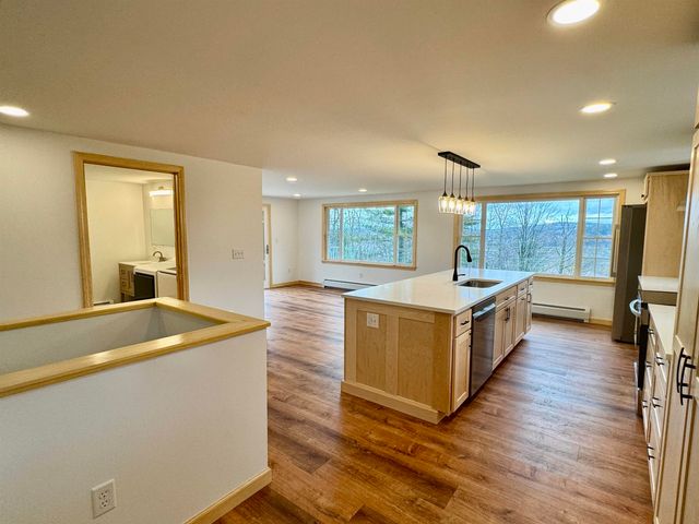 122 Raymond Avenue, Newport City, VT 05855