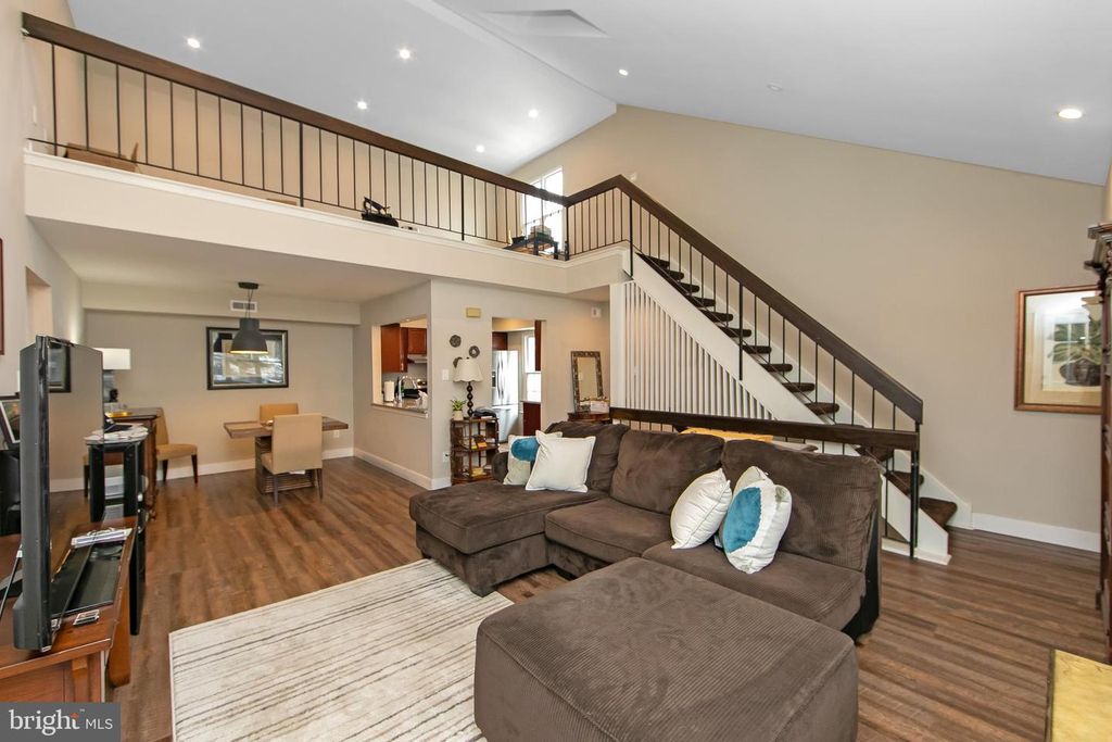 3206 SOCIETY PL, Newtown, PA 18940