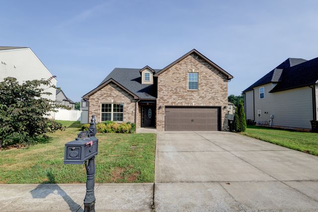 1008 Meadowview Ln, Clarksville, TN 37040
