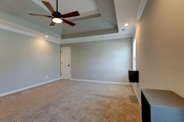1008 Meadowview Ln, Clarksville, TN 37040