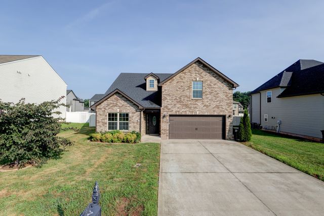 1008 Meadowview Ln, Clarksville, TN 37040
