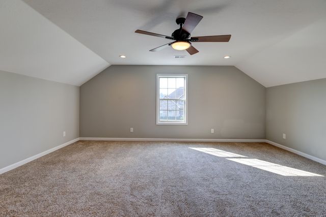 1008 Meadowview Ln, Clarksville, TN 37040