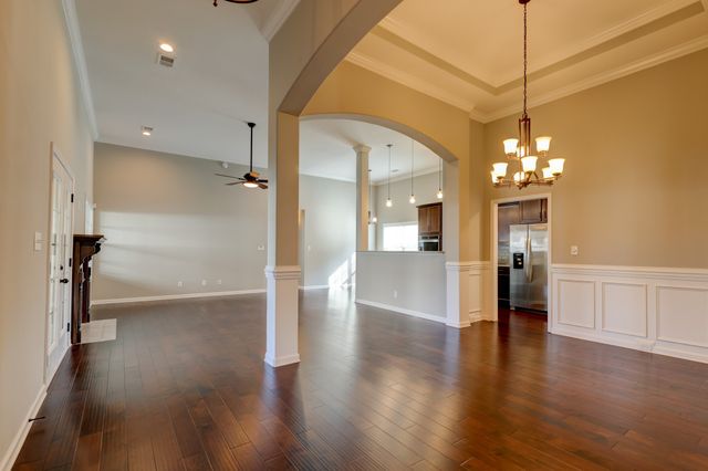 1008 Meadowview Ln, Clarksville, TN 37040