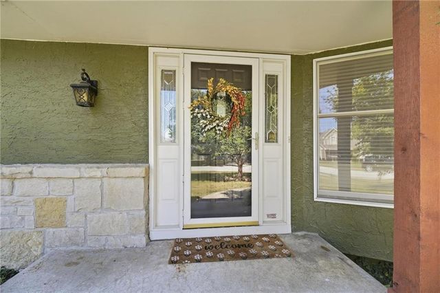 1129 SE 11th Street, Lee's Summit, MO 64081