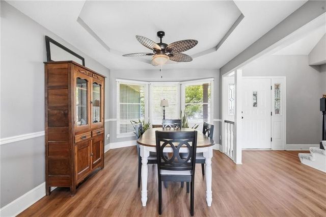 1129 SE 11th Street, Lee's Summit, MO 64081