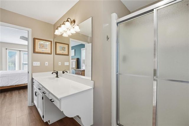 1129 SE 11th Street, Lee's Summit, MO 64081