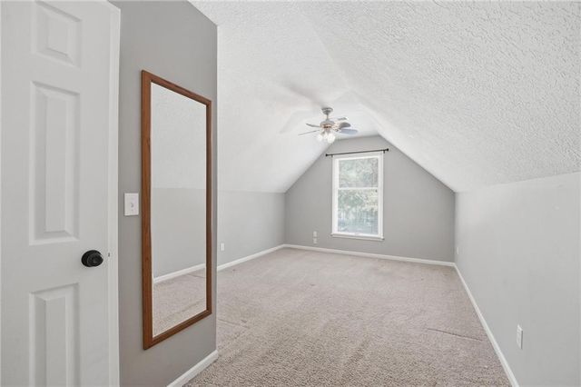 1129 SE 11th Street, Lee's Summit, MO 64081