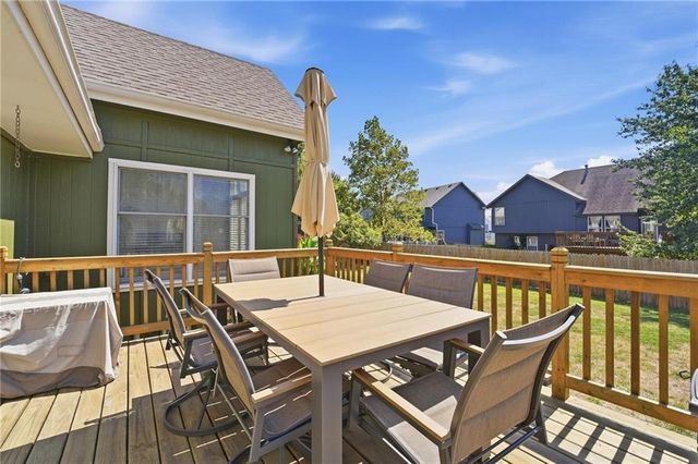 1129 SE 11th Street, Lee's Summit, MO 64081