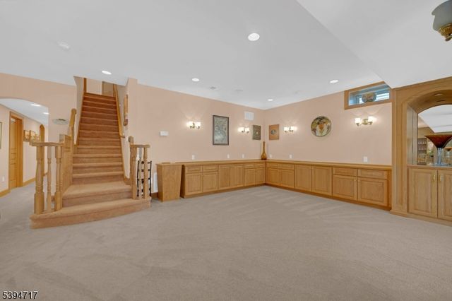 468 Crossfields Ln, Franklin Twp., NJ 08873