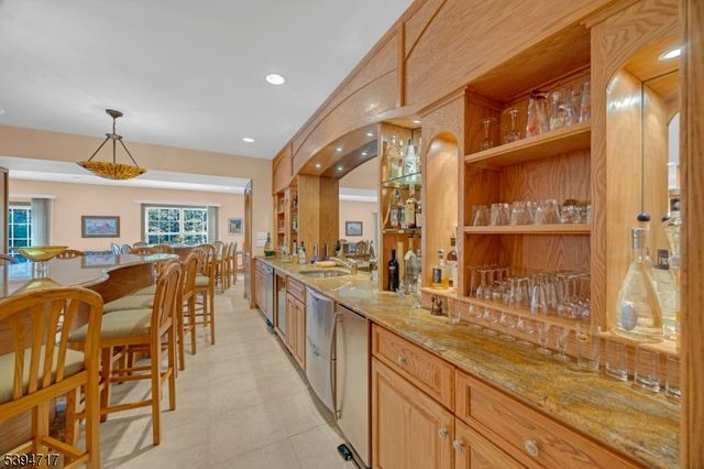 468 Crossfields Ln, Franklin Twp., NJ 08873