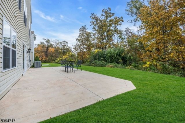 468 Crossfields Ln, Franklin Twp., NJ 08873