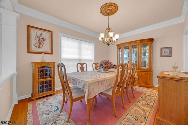 468 Crossfields Ln, Franklin Twp., NJ 08873