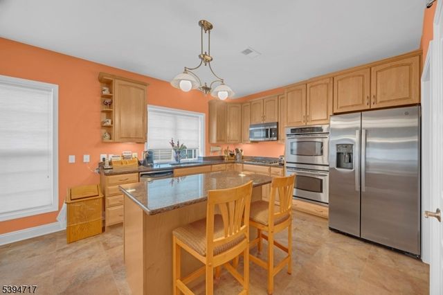 468 Crossfields Ln, Franklin Twp., NJ 08873