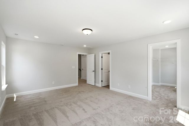 13115 Foxberry Road, Charlotte, NC 28213