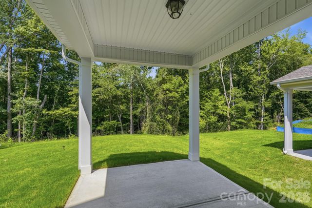 13115 Foxberry Road, Charlotte, NC 28213