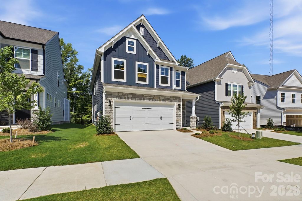 13115 Foxberry Road, Charlotte, NC 28213