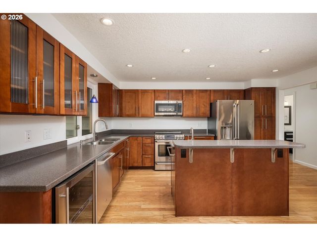 13205 Sw Barberry Dr, Beaverton, OR 97008