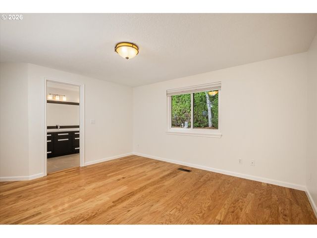 13205 Sw Barberry Dr, Beaverton, OR 97008