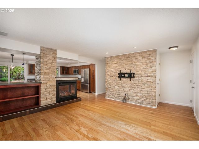 13205 Sw Barberry Dr, Beaverton, OR 97008