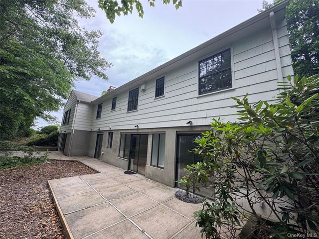 3 South Run, Cold Spring Harbor, NY 11724