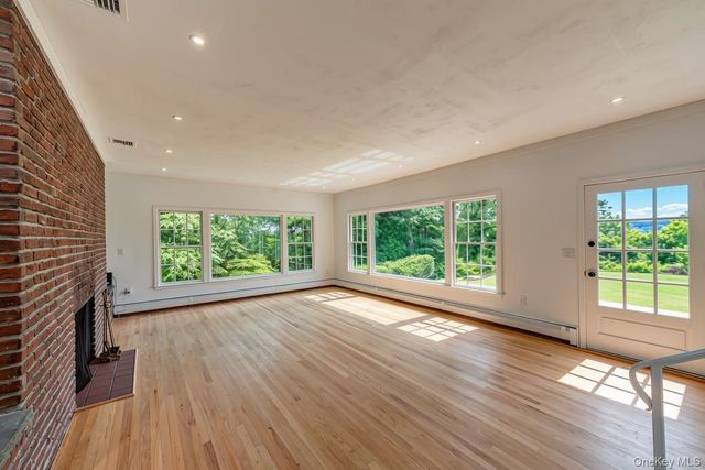 3 South Run, Cold Spring Harbor, NY 11724