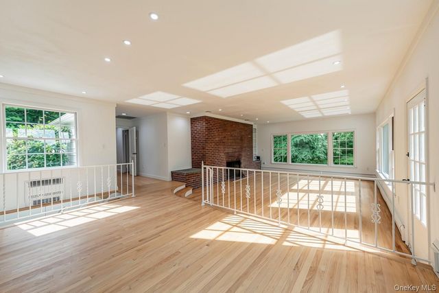 3 South Run, Cold Spring Harbor, NY 11724