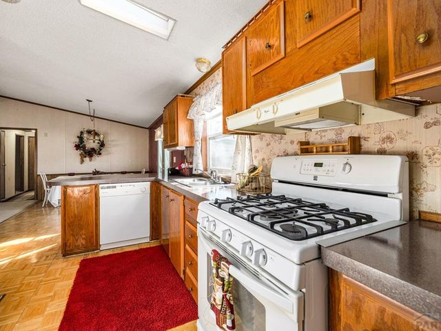 183 E Birch Hills Dr, Pueblo West, CO 81007