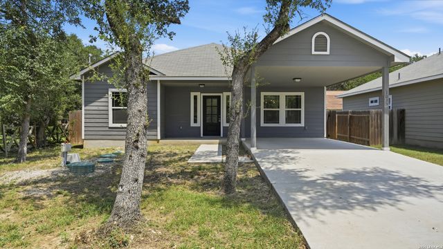 1035 CEDAR GROVE TRL, Spring Branch, TX 78070