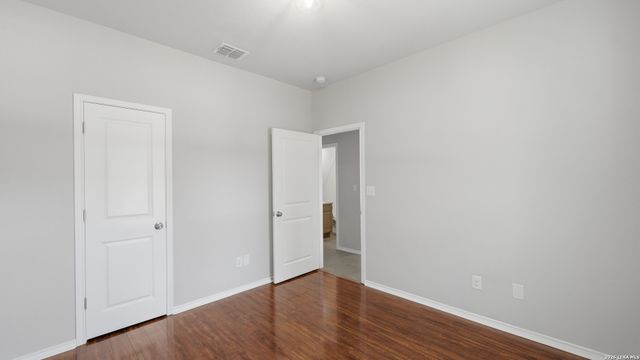 1035 CEDAR GROVE TRL, Spring Branch, TX 78070