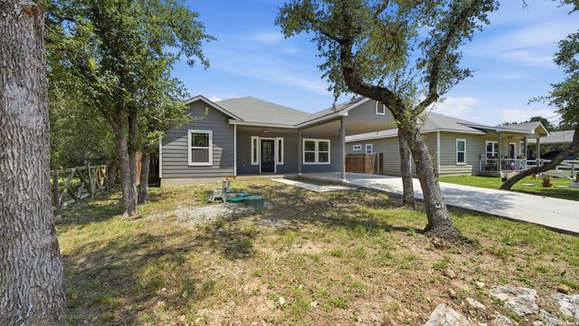 1035 CEDAR GROVE TRL, Spring Branch, TX 78070