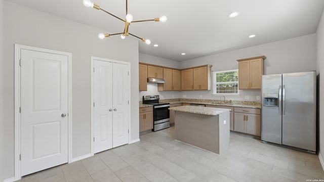 1035 CEDAR GROVE TRL, Spring Branch, TX 78070