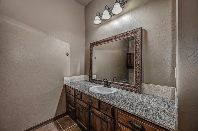 7146 NE Mustang Road, Piedmont, OK 73078