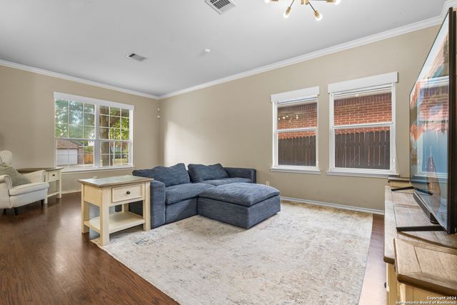 7315 Carriage Ln., San Antonio, TX 78249