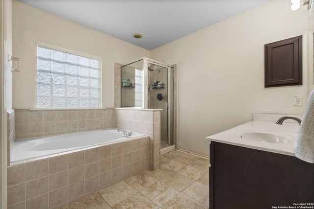 7315 Carriage Ln., San Antonio, TX 78249