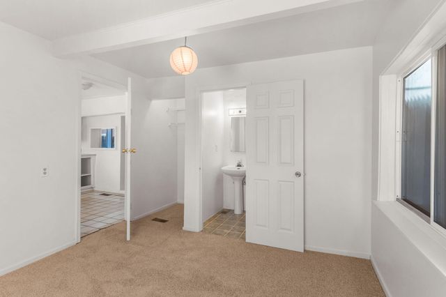 1305 Marble Avenue NW, Albuquerque, NM 87104