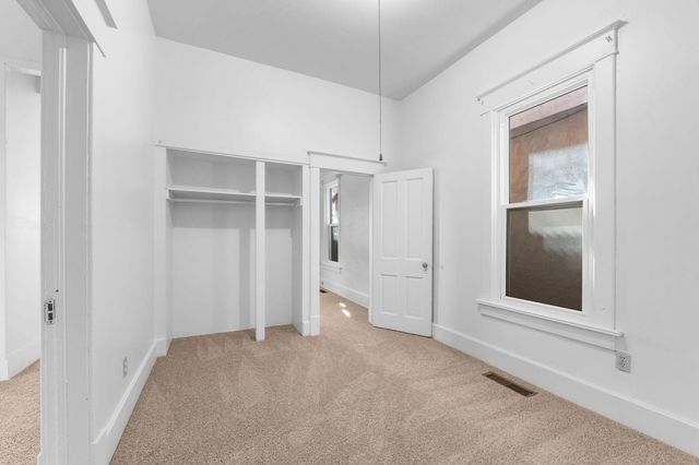 1305 Marble Avenue NW, Albuquerque, NM 87104