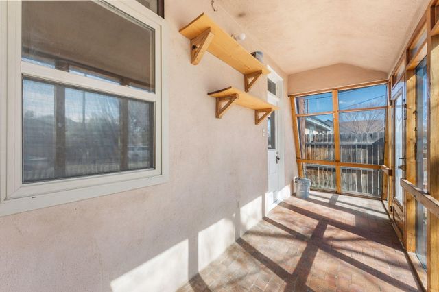 1305 Marble Avenue NW, Albuquerque, NM 87104