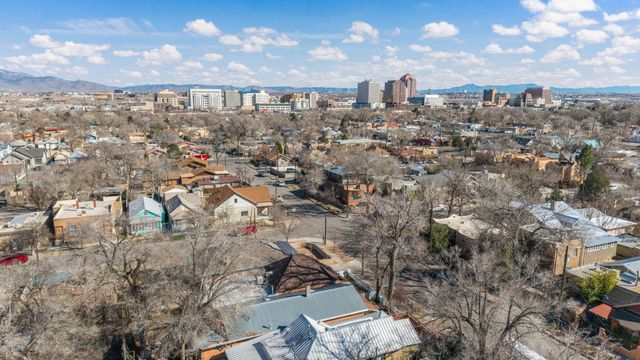 1305 Marble Avenue NW, Albuquerque, NM 87104