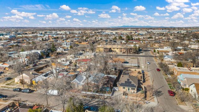 1305 Marble Avenue NW, Albuquerque, NM 87104